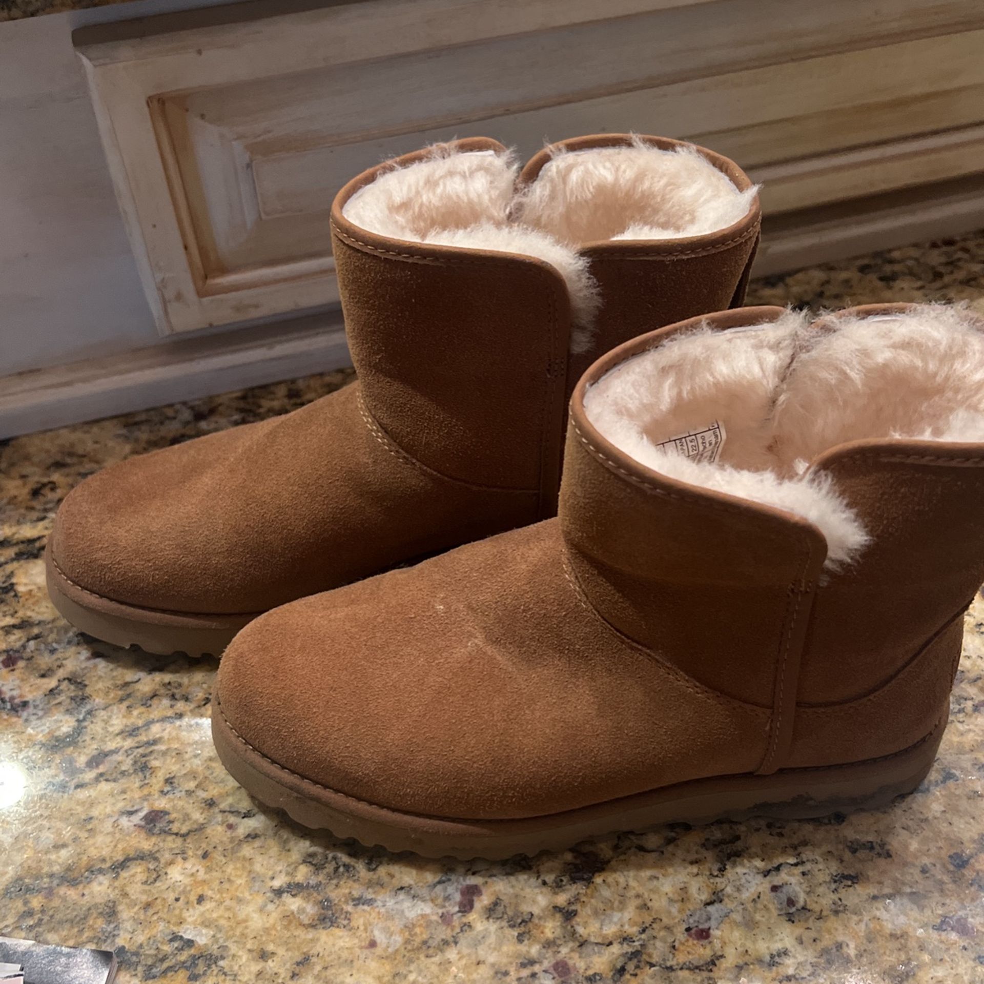 Ugg Boots 5.5 Used Once