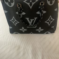 Louis Vuitton Purse