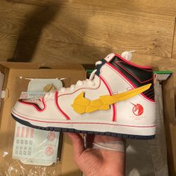 NIKE SB DUNK HIGH “GUNDAM”