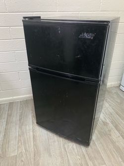 Mini Fridge/Freezer