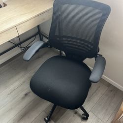 Ajustable Office Chair
