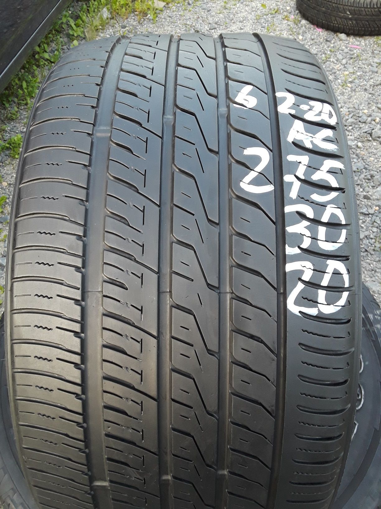 275/30-20 #1 tire