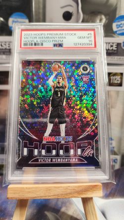 PSA 10 Rookie Victor Wembanyama Disco Prizm Low pop