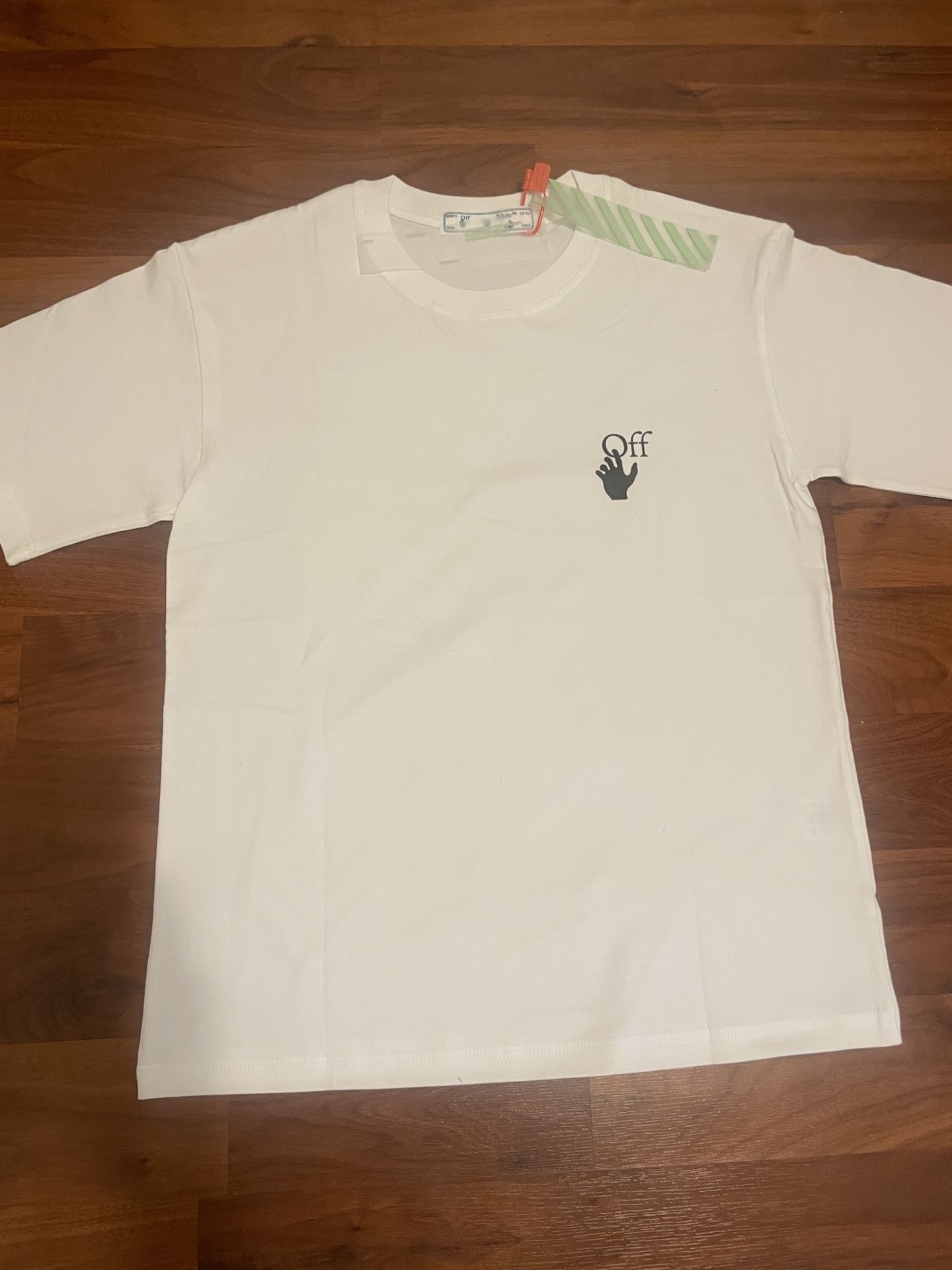 *Send Best Offers* Off-White, White and Black Caravaggio arrow short sleeves