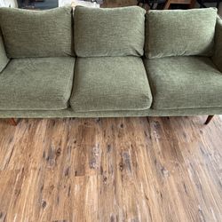 Sofa Marques Heritage Green Sofa 84”