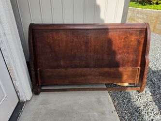 Free Queen Cherry Sleigh Bed