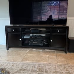 Media console 