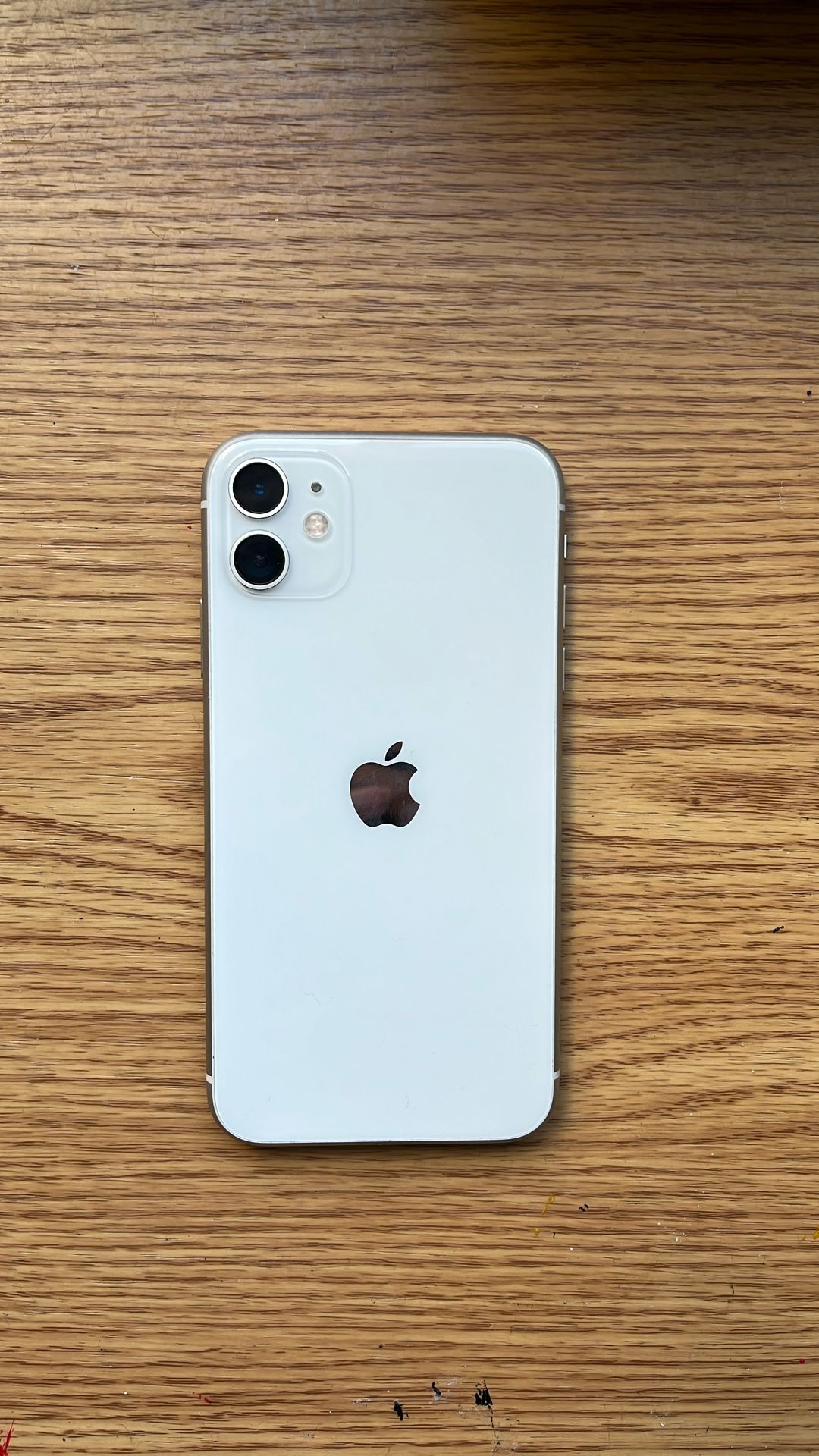 iPhone 11 White