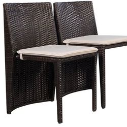 2 Wicker chairs without cushion