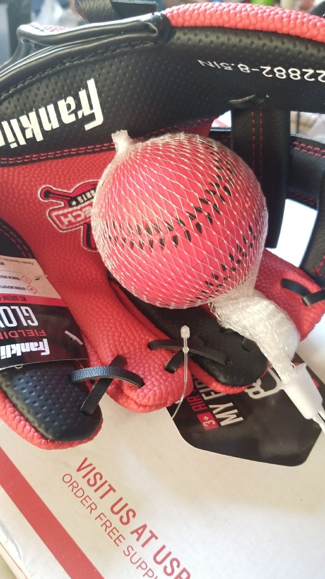 Franklin 8.5" Teeball Fielding Glove Air Tech Sports