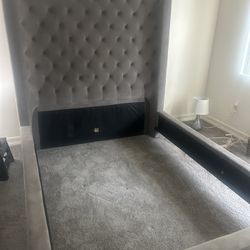 Quién size Bed Frame And mattress 