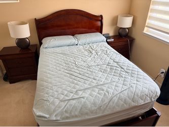 Full Bed with Side Tables, Mattress, Box and Chest of Drawers for Sale