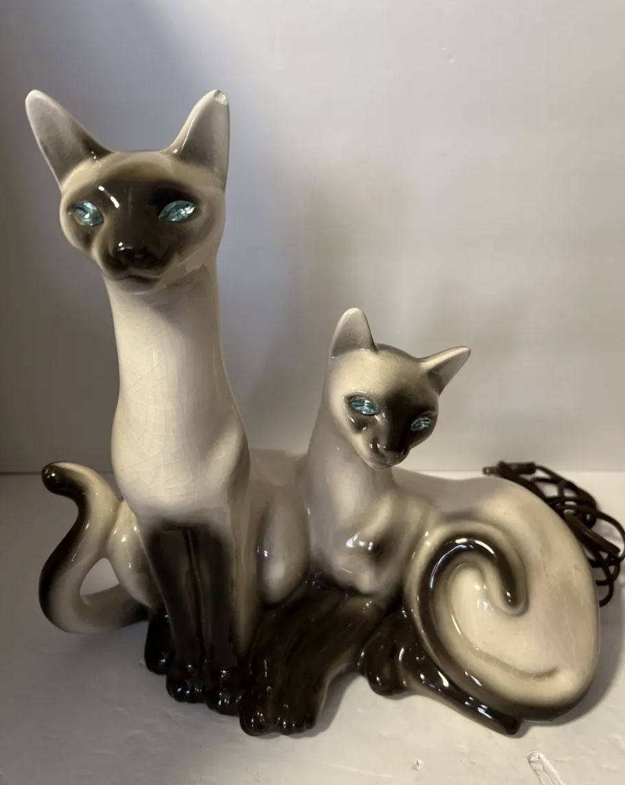 Vintage Siamese Cat Lamp