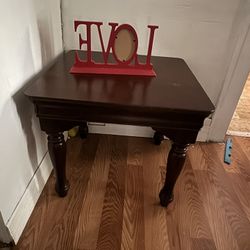 Coffee Table And Side Table 