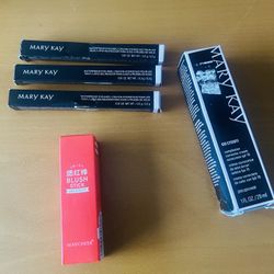  Mary Kay Waterproof Eyeliners lot 3 Pen, 1 cc cream sunscreen SPF 15, blush 