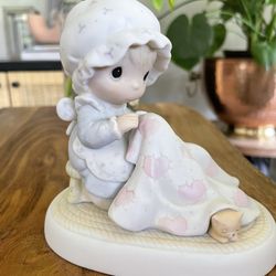 Precious Moments Figurines 