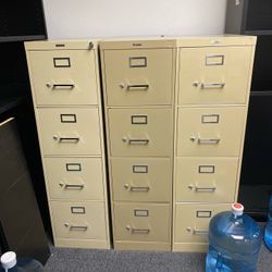 Metal File Cabinets 