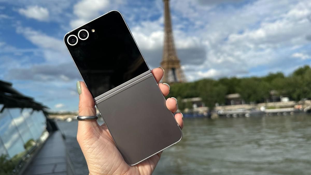 SAMSUNG GALAXY Z FLIP 7 5G UNLOCKED