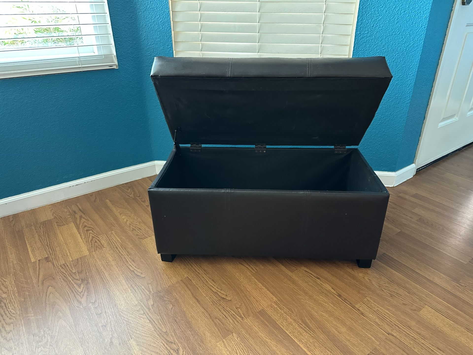 Nice Leather Ottoman