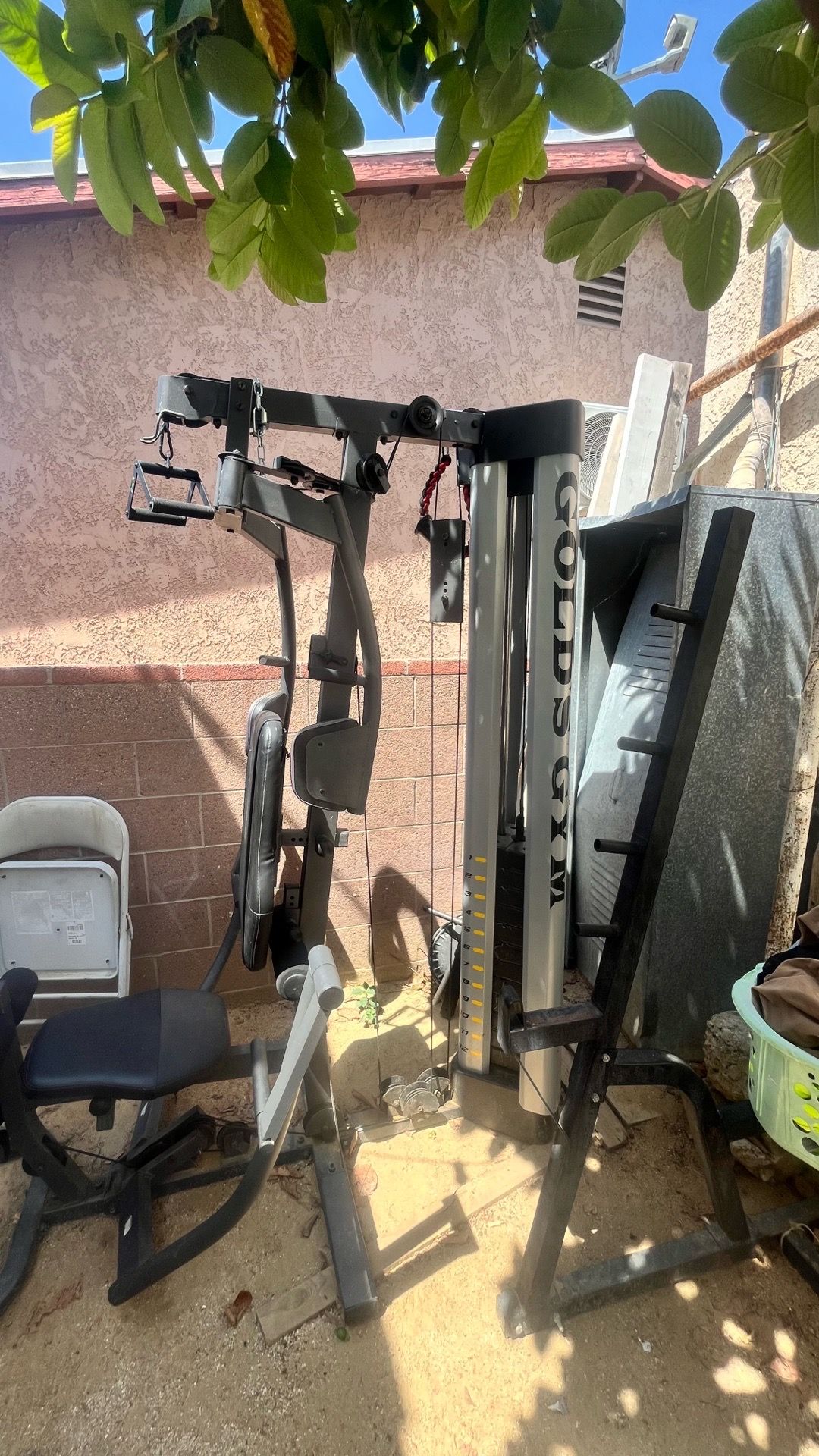 Golds gym 300 lbs exercise machine