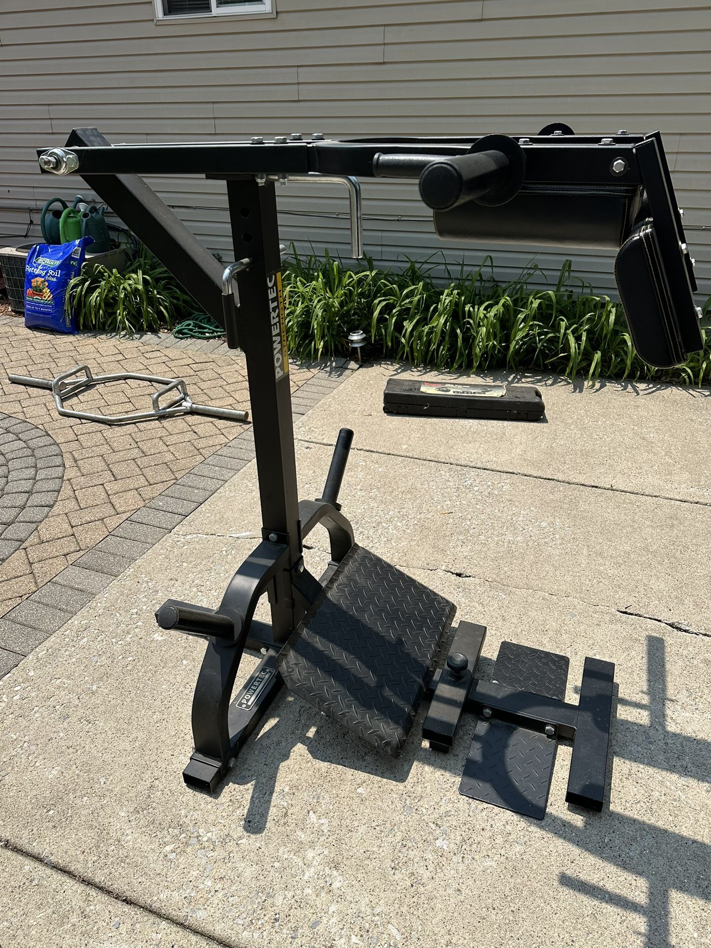 Powered Strength Leg Machine