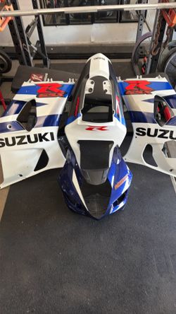 GSXR 1000 fender set all 4 items used but good condition 2010 came off of