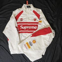 Supreme Set