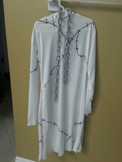Ghost costume with hood & plastic chain