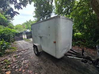 Used Trailer 5x8 "2014" Pulls Great NO Leaks 5"4 hight interior clean documentation in hand ✋️ READ Description FIRST, LEA PRIMERO.