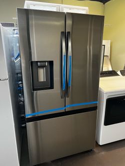 OPEN BOX SAMSUNG FRENCH STYLE REFRIGERATOR STANDARD SIZE