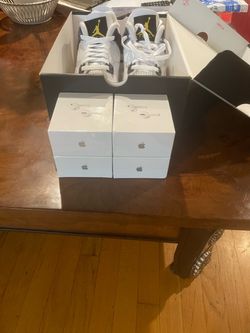 Apple AirPods Pro 3 brand new excellent condition for sale