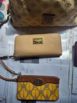 Michael Kors Wallet 20 Dollars