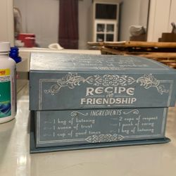 Small Storage Box w/ Meaningful Sayings