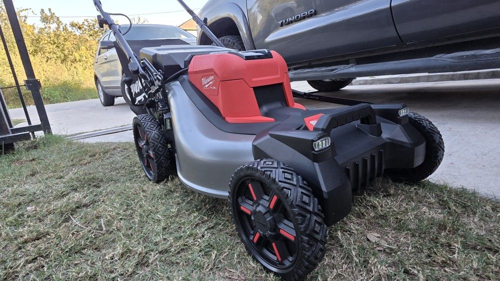 Milwaukee Lawn Mower