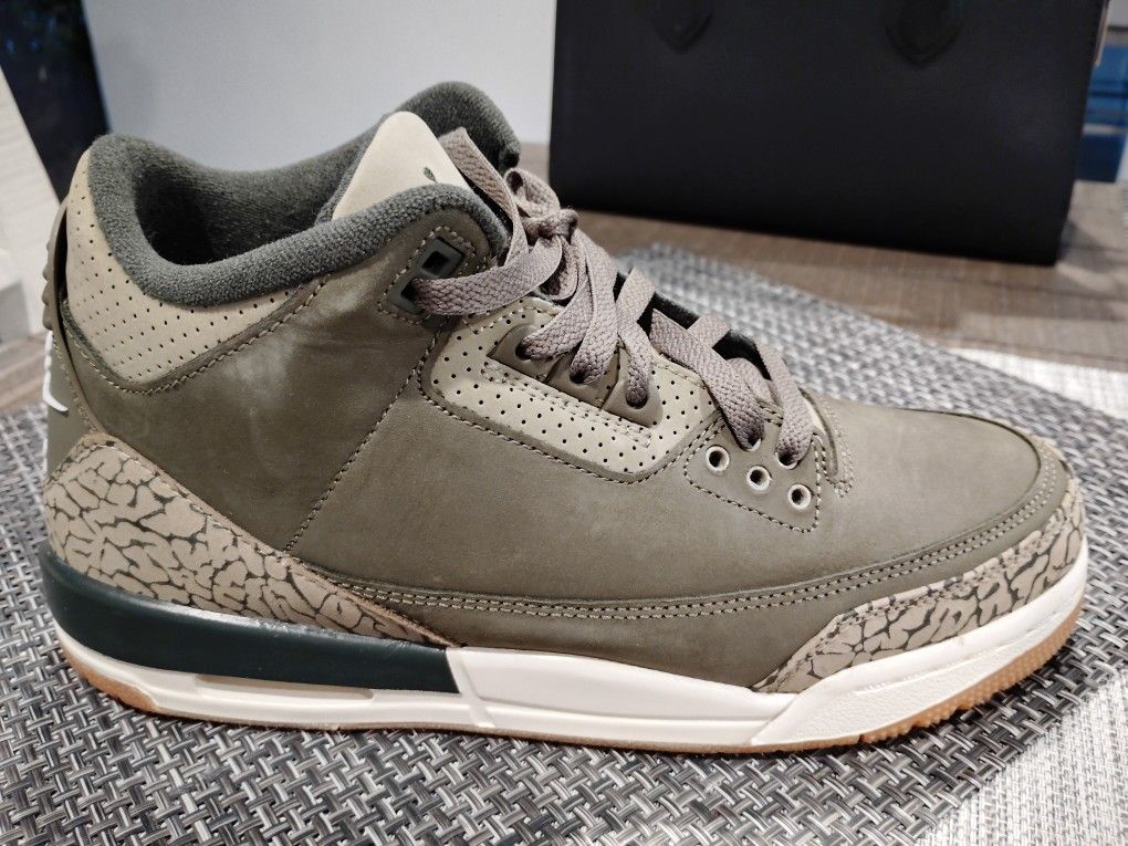 Air Jordan 3 Retro