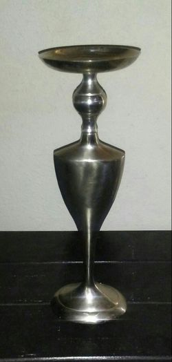 Silver/Metal Pillar Candle Holder