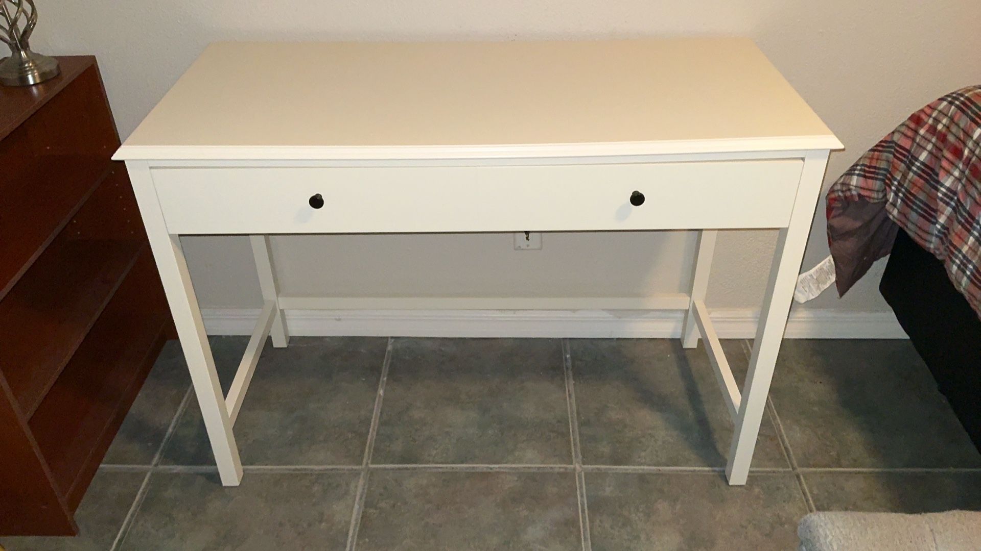 White Desk