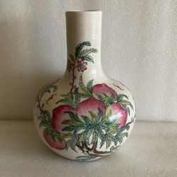 Chinese  Old  Vase  porcelain