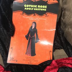 Costume