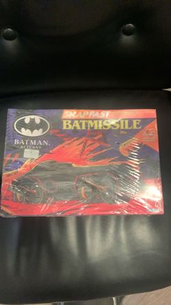 batmissile snap toy