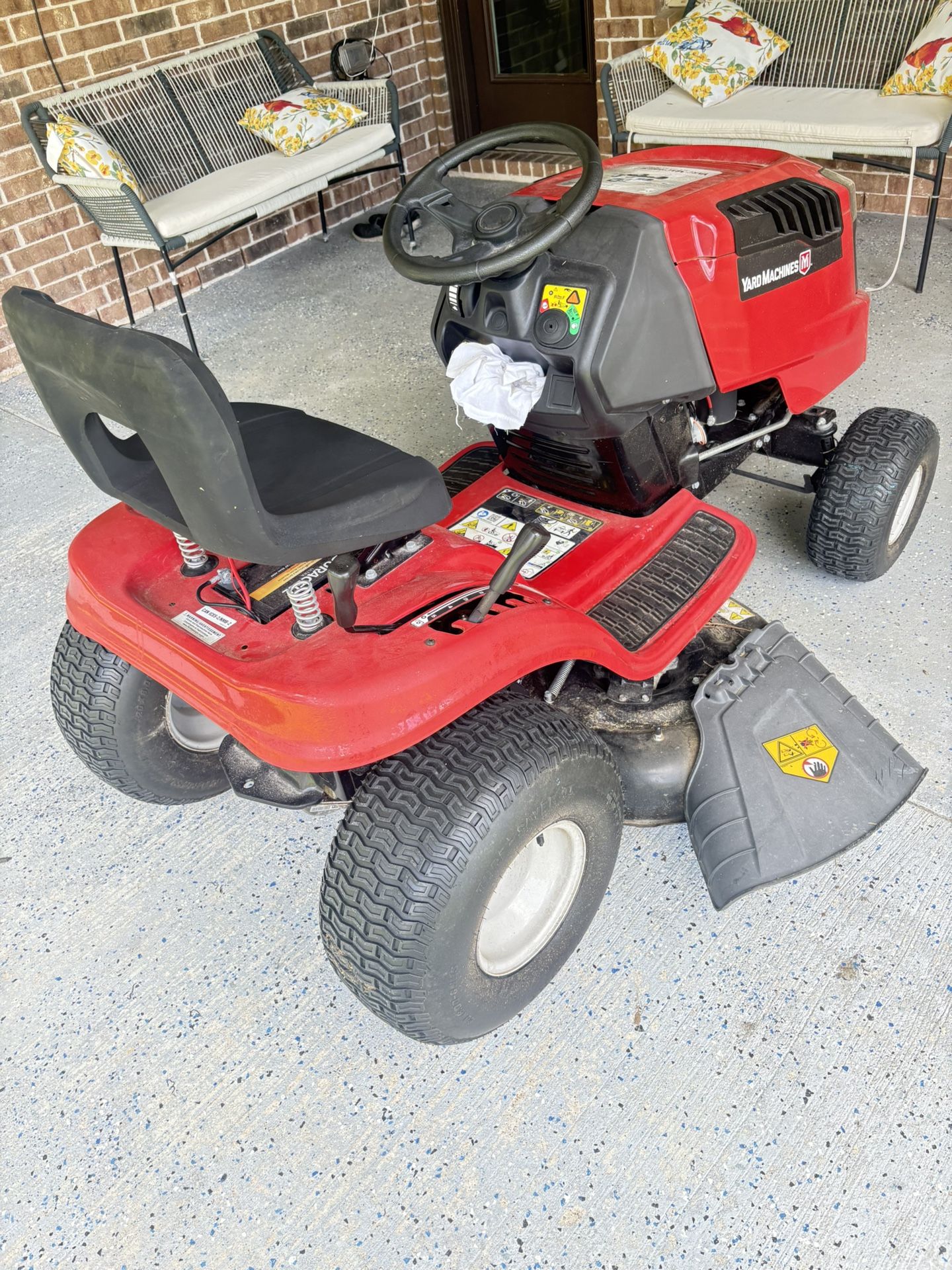 2024 Tractor Mower Yard Machine 42”