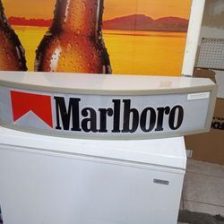 Marlboro  Sign 