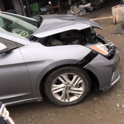 Right Front Fender 17-20 Hyundai Elantra $150