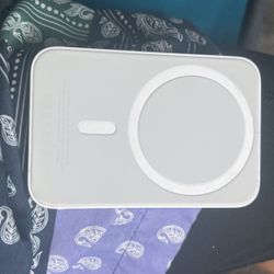 Apple MagSafe battery For Iphones