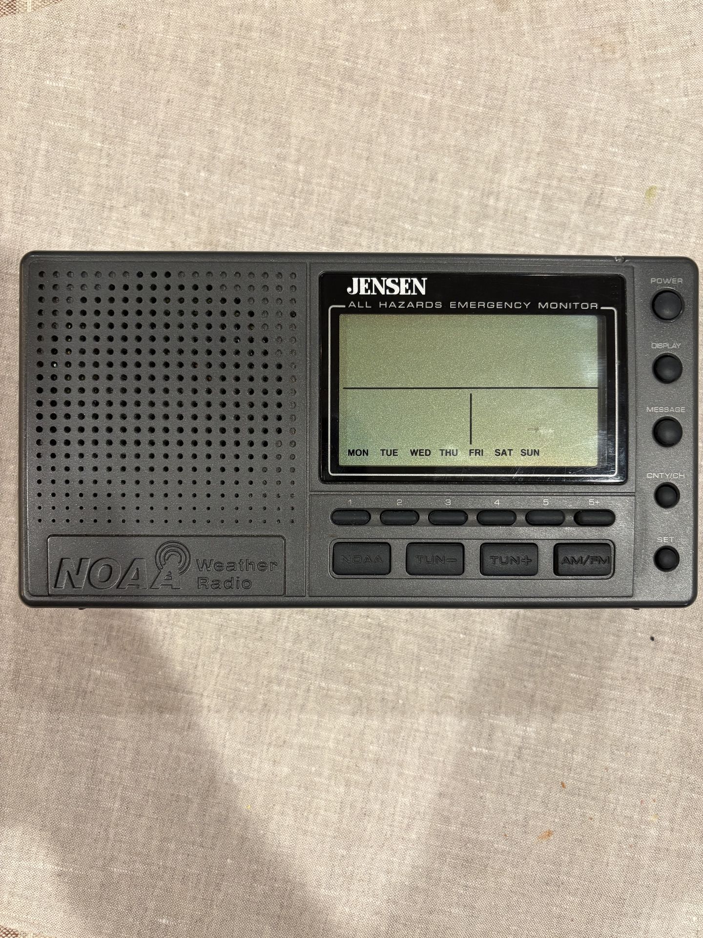 Jensen SRWS-1000 Portable Digital AM/FM/Weather Band Radio
