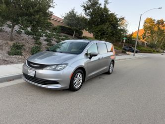 2017 Chrysler pacific