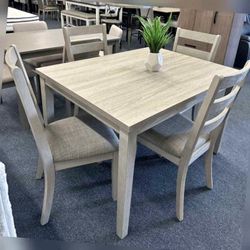 Modern Gray 5-Piece Dining Room Set - Wooden Table & 4 Cushioned Chairs