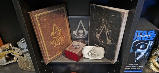 Assassins Creed Collectors Edition items.