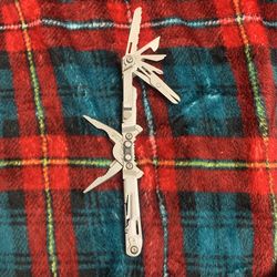 SOG Power lite Multi-Tool Mini (11 Tools) Good Condition