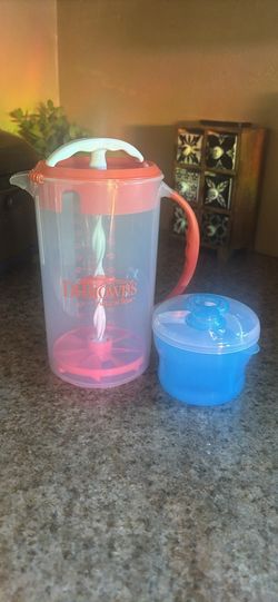 Formula mixer and containee